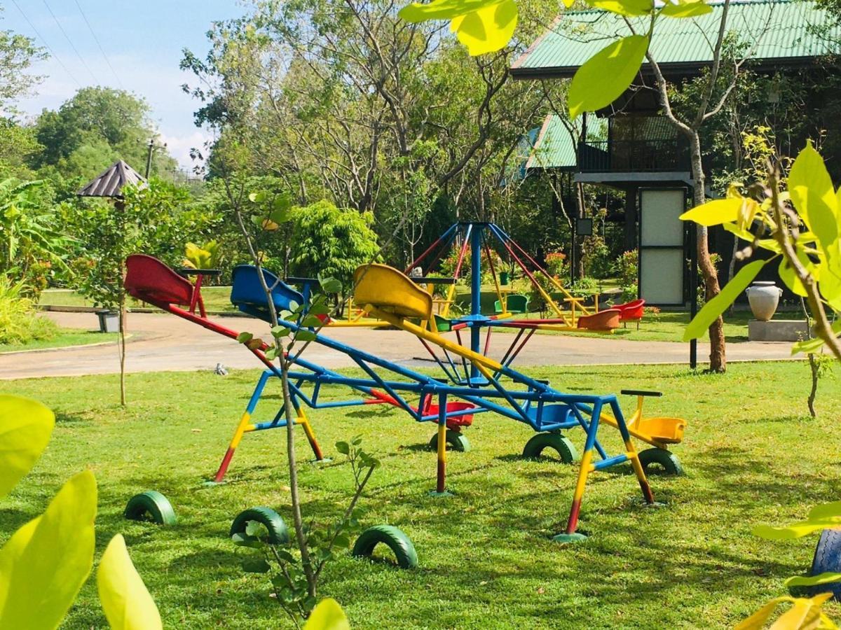 Doola River Edge Udawalawe Dış mekan fotoğraf